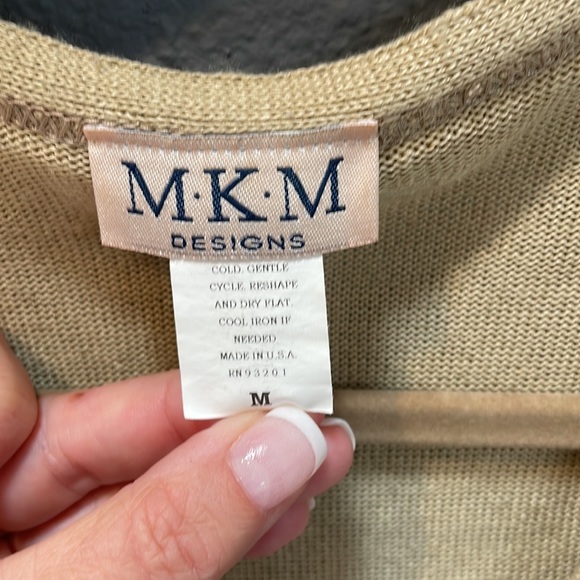 Tan shrug, size medium, 100% acrylic. Gently loved, non-smoking home. - Picture 2 of 3